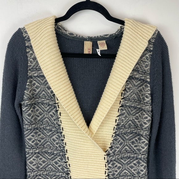 BKE Womens Shawl Knit Hooded Sweater Sz Medium Aztec Ribbed Boho Western - Picture 3 of 12